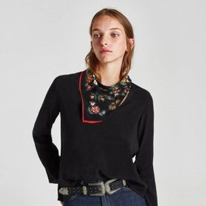Black Long-Sleeve Women's Top with Floral Bandana